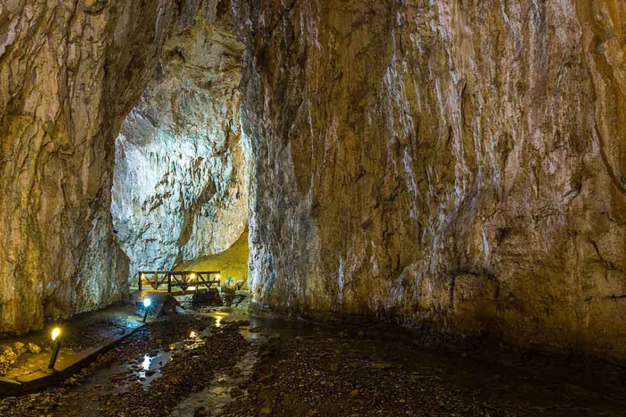 Stopić cave